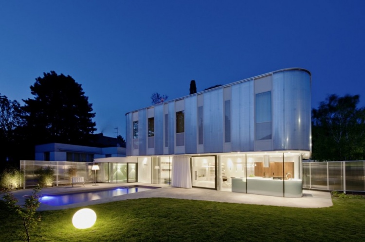 Amazing Modern House by Caramel Architects - 1