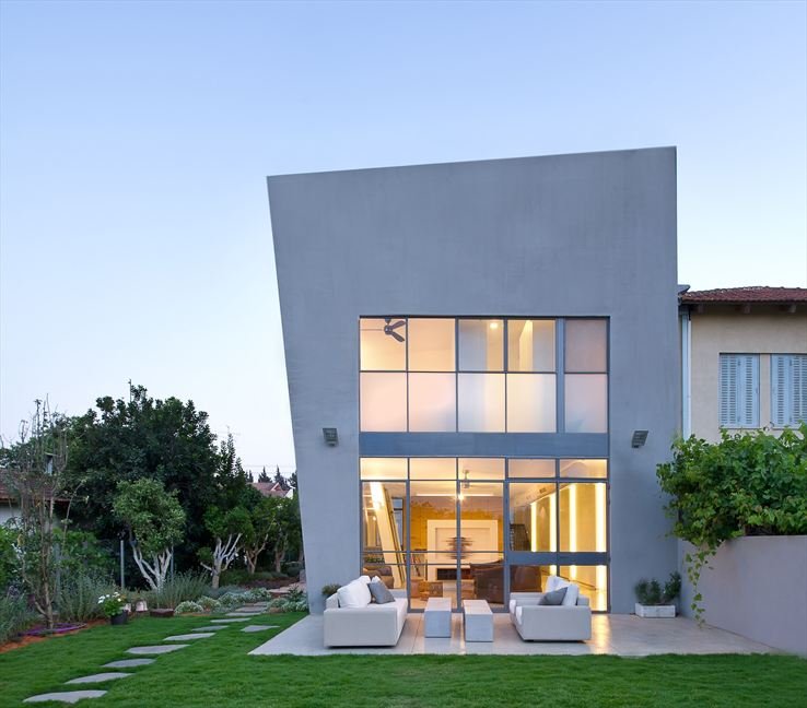 Herzelya Green House by Sharon Neuman Architects - 1