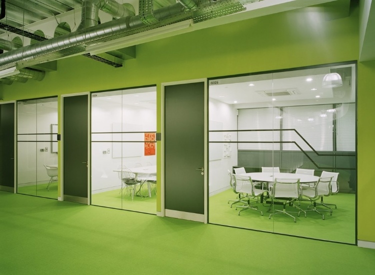 Contemporary Office Space In California Blends Creativity With Indoor  Green!