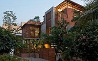 001-green-house-hiren-patel-architects