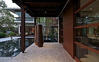 010-courtyard-house-hiren-patel-architects