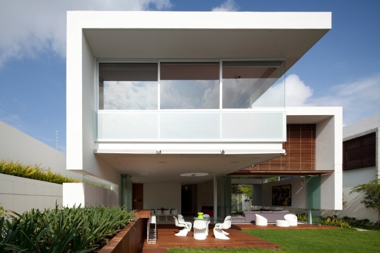 Casa FF by Hernandez Silva Arquitectos