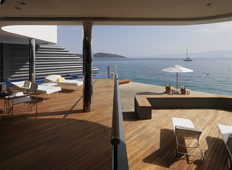 Yachting Club Villas by Davide Macullo Architects