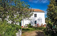 001-rustic-cottage-spain-goyo-photography