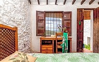 011-rustic-cottage-spain-goyo-photography
