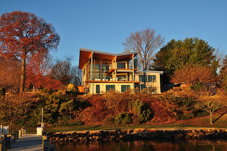 Bay House by Gardner Mohr Architects
