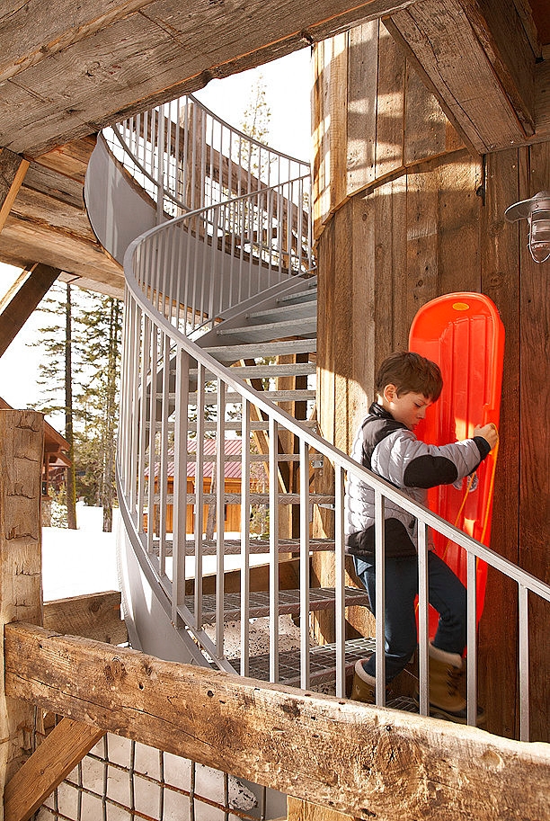 Ski Barn by Robert Kelly
