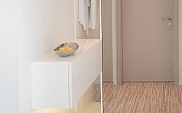 018-monochromatic-apartment-bratislava-goldfishinteriors
