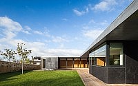 024-casa-de-mosteiro-arquitectos-matos
