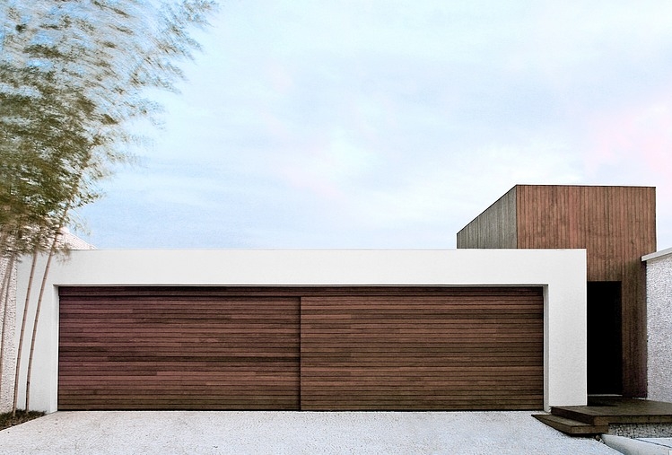 AS House by Studio Guilherme Torres
