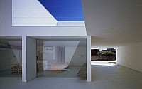 008-white-cave-house-takuro-yamamoto-architects