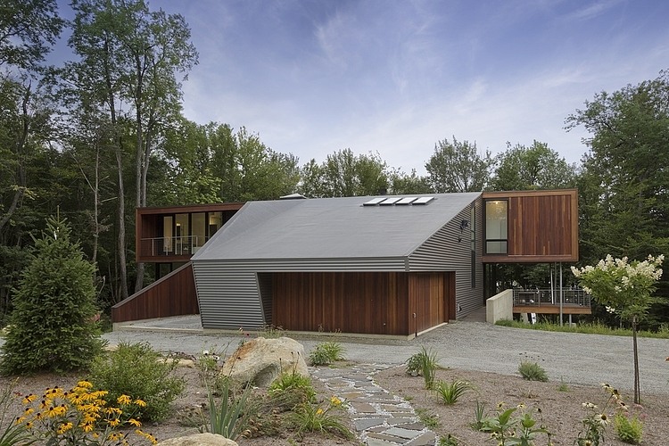 Berkshire Pond House by David Jay Weiner Architects