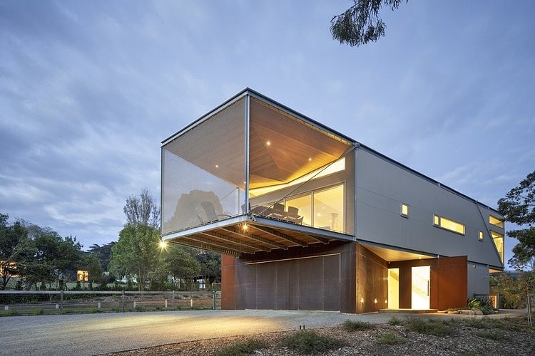 Rest House by Tim Spicer and Col Bandy Architects