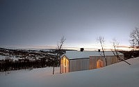 004-split-view-mountain-lodge-reiulf-ramstad-arkitekter