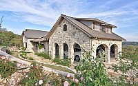 008-hill-country-dream-schmidt-custom-homes