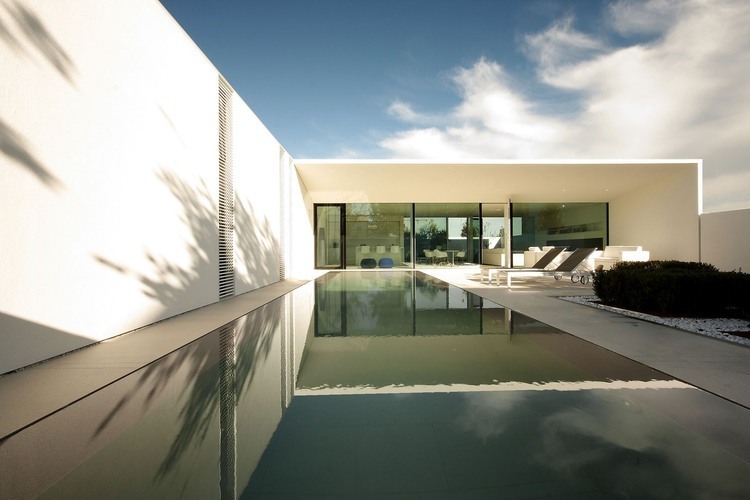 Jesolo Lido Pool Villa by JM Architecture, HomeAdore