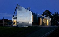 001-aluminum-cabin-jarmund-vigsnaes-architects