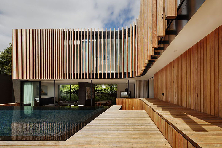 Kooyong Residence by Matt Gibson Architecture