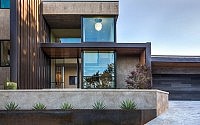 003-waterfall-house-dick-clark-associates