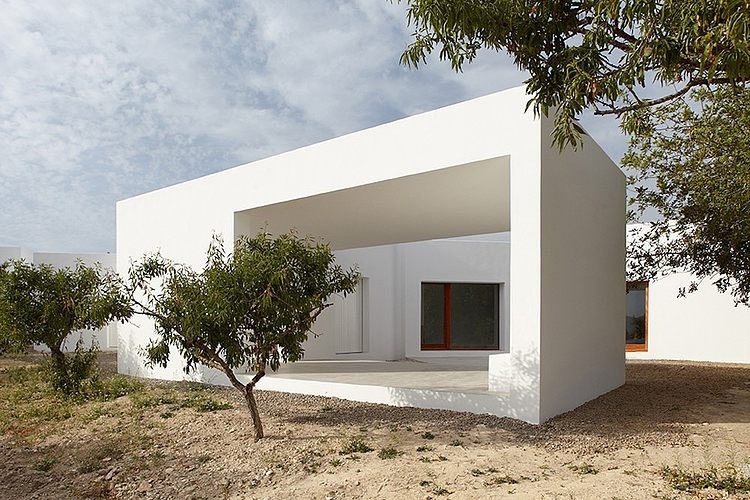 House in Ibiza by Roberto Ercilla Arquitectura