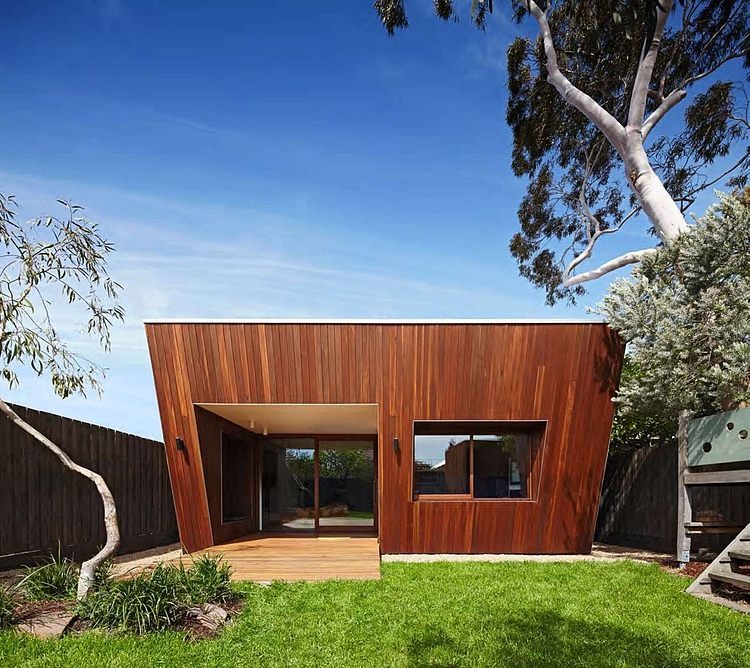 Thornbury House by Mesh Design Projects