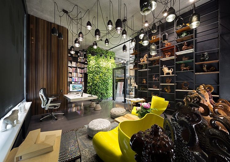 Sergey Makhno's Office and Showroom