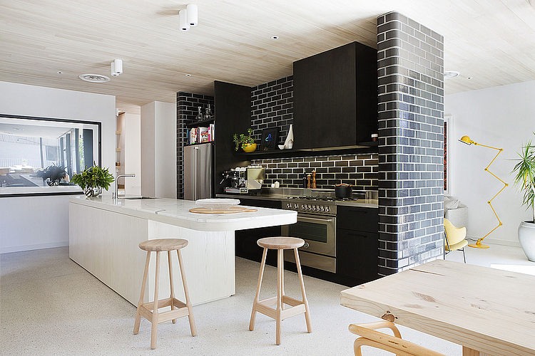 http://www.homeadore.com/wp-content/uploads/2014/10/010-brick-house-clare-cousins-architects.jpg