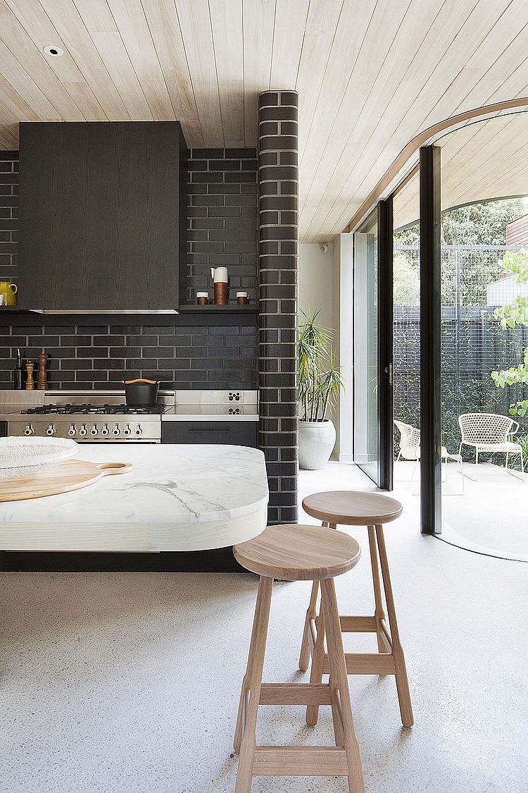 http://www.homeadore.com/wp-content/uploads/2014/10/012-brick-house-clare-cousins-architects.jpg