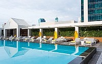 055-yoo-panama-philippe-starck