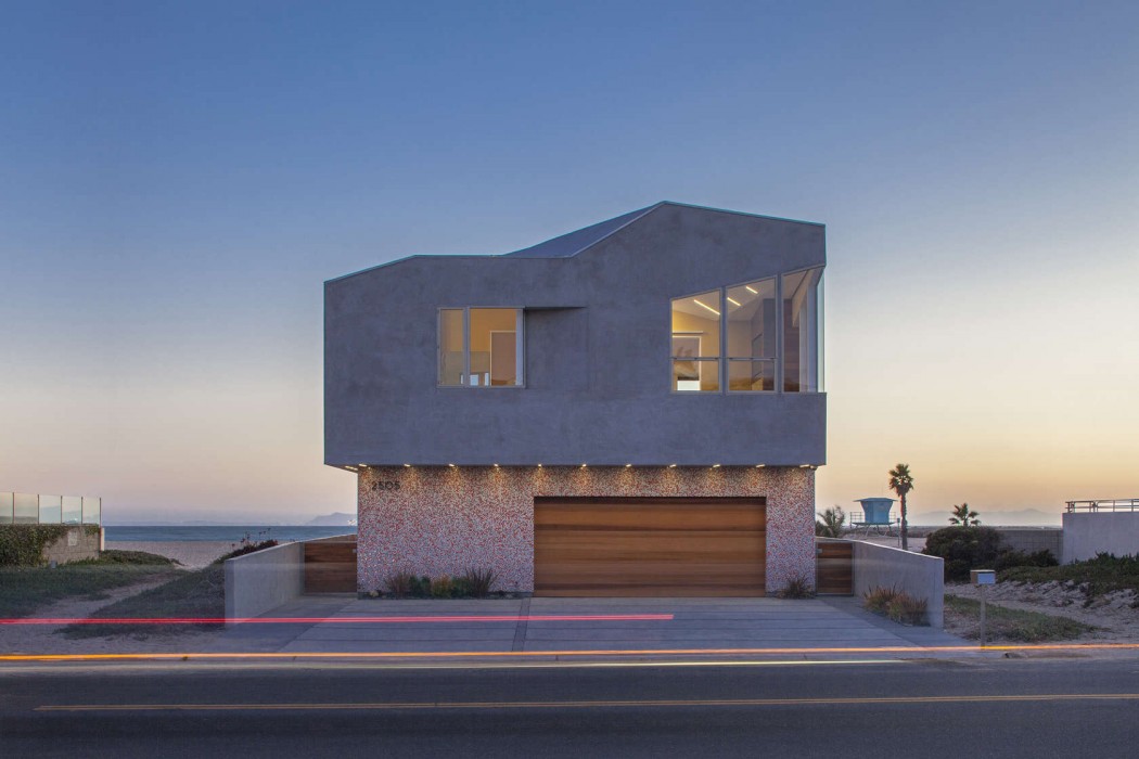 Beach House by Robert Kerr Architecture Design
