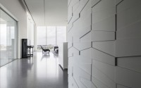 007-layers-white-pitsou-kedem-architects
