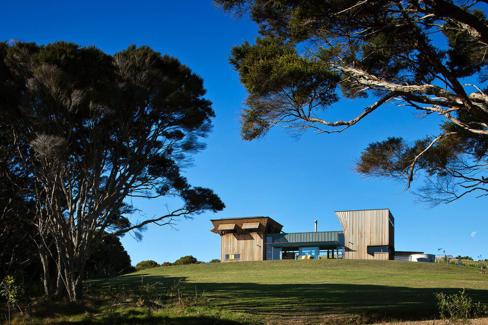 Waiheke Island House by Mitchell & Stout Architects - 1