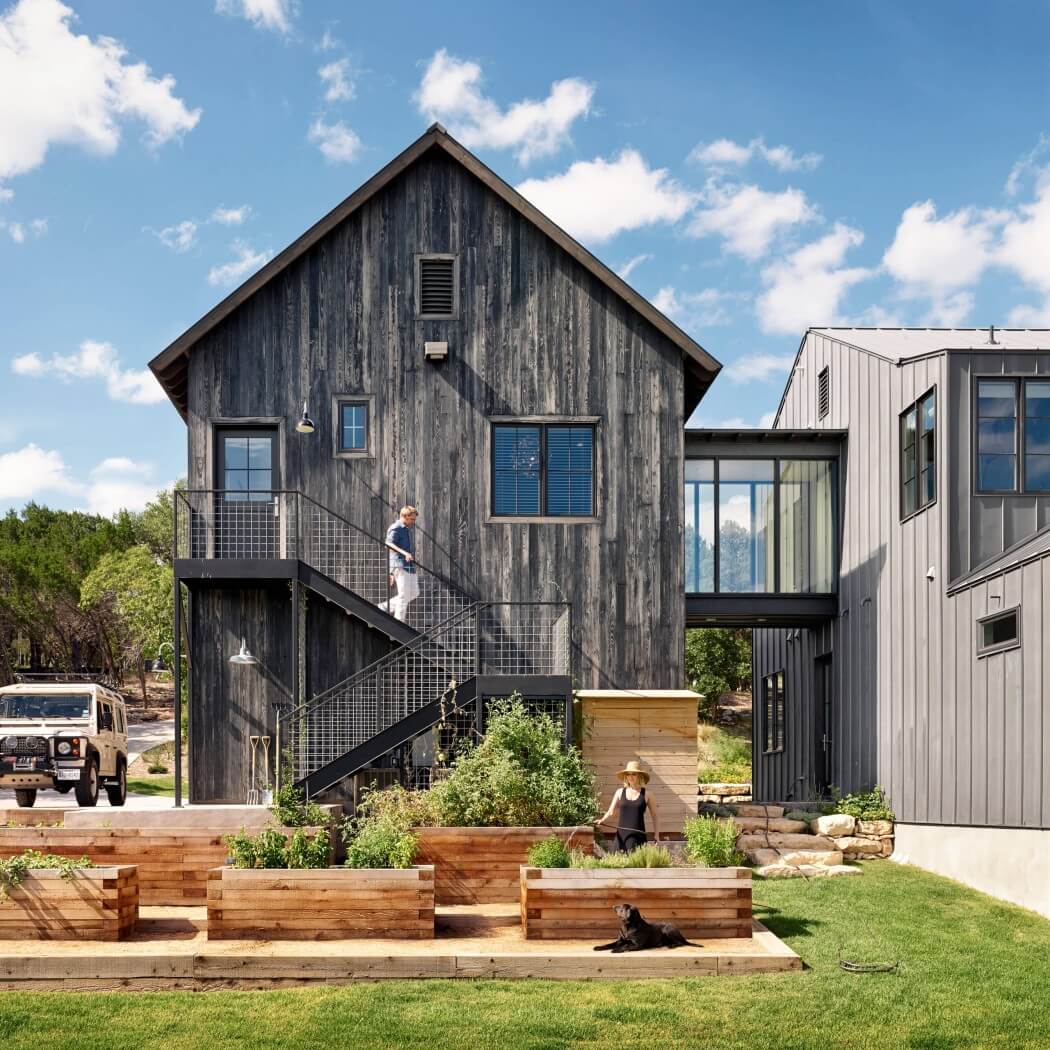 Farmhouse by Shiflet Group Architects - 1