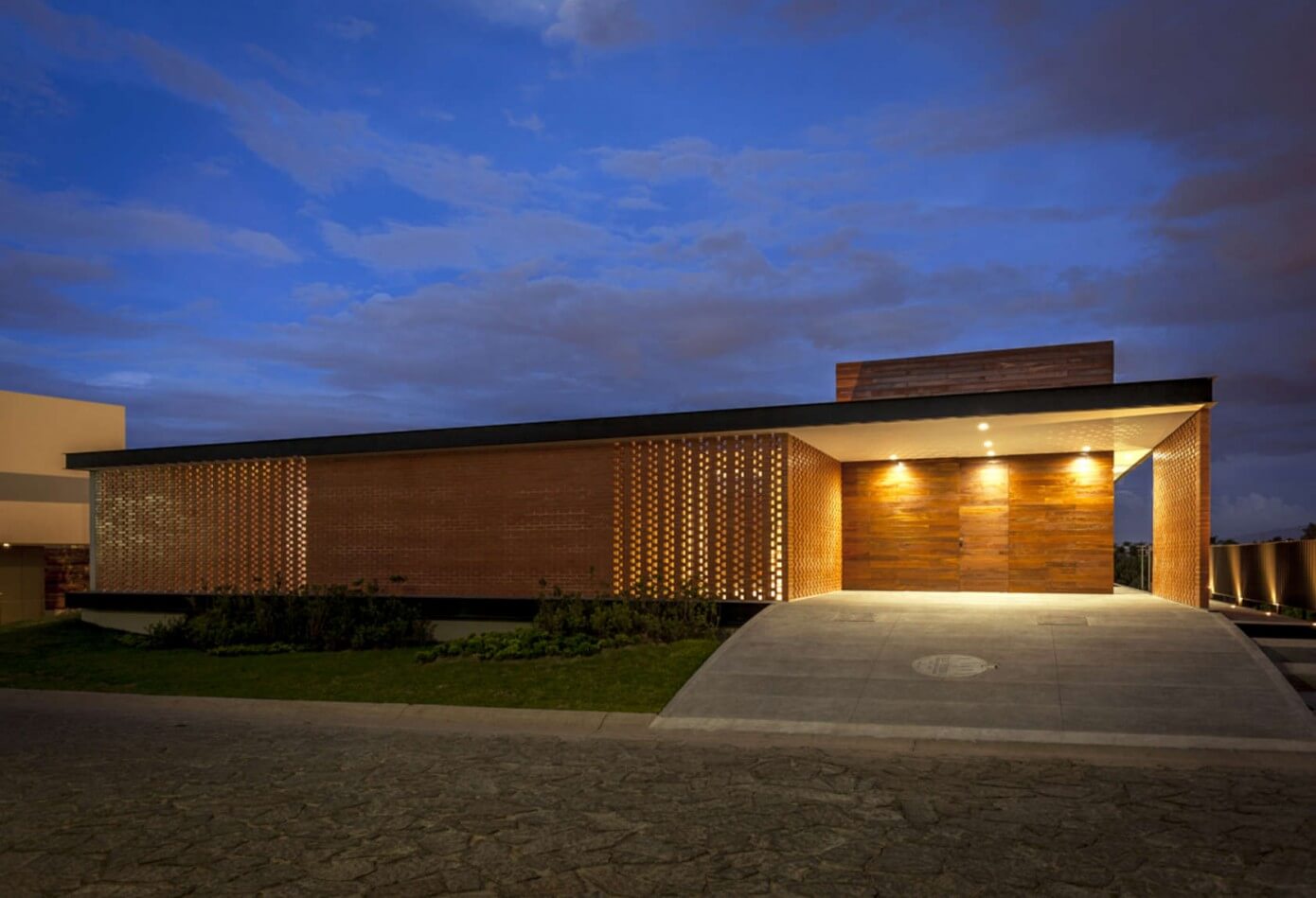 010-casa-ro-alexanderson-arquitectos | HomeAdore