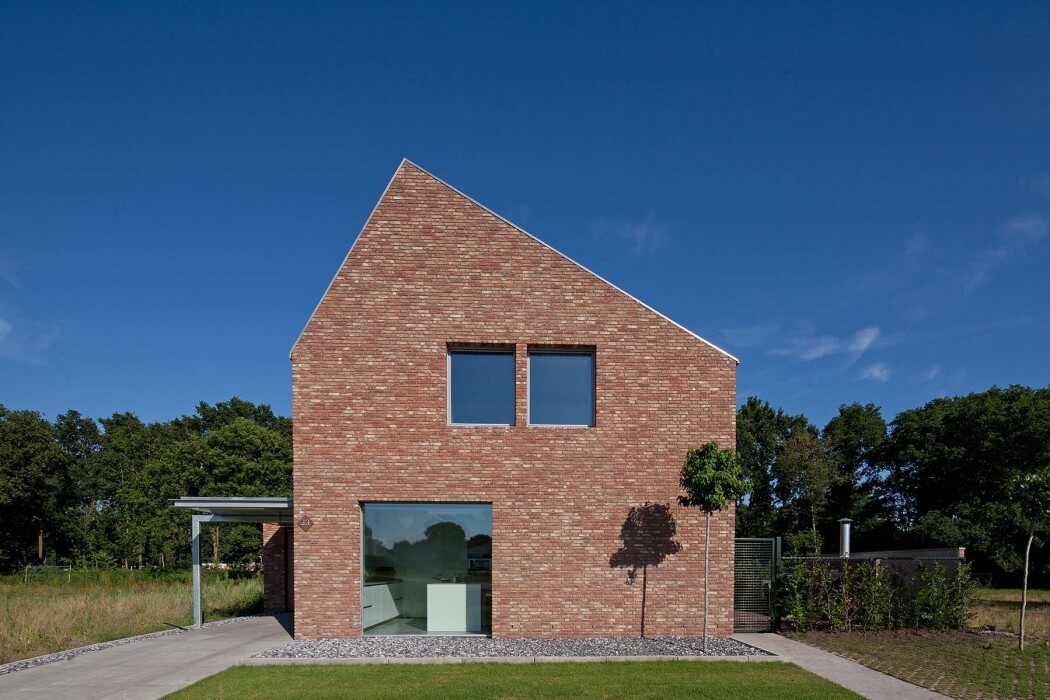 Riel Estate House by Joris Verhoeven Architectuur - 1
