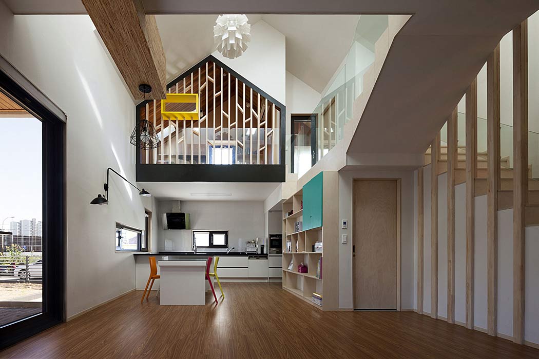 Iksan T House by KDDH Architects
