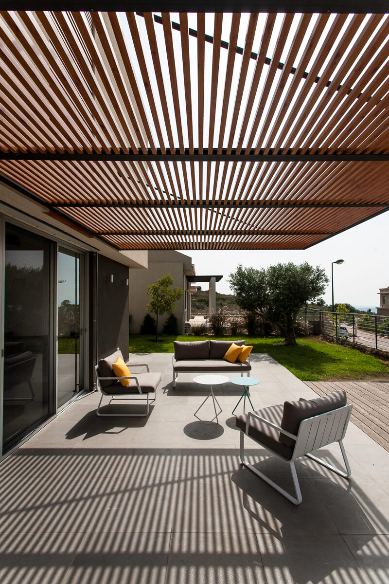 Residence in Moreshet by Saab Architects