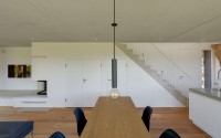 019-minimalist-vacation-house-mhring-architekten