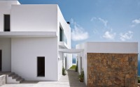 013-seafront-villa-incommunstudio