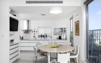 013-contemporary-apartment-tslil-designs