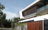 007-bm-house-dphs-architects