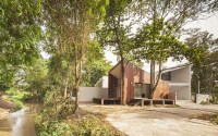 010-mae-kao-canal-house-ekar