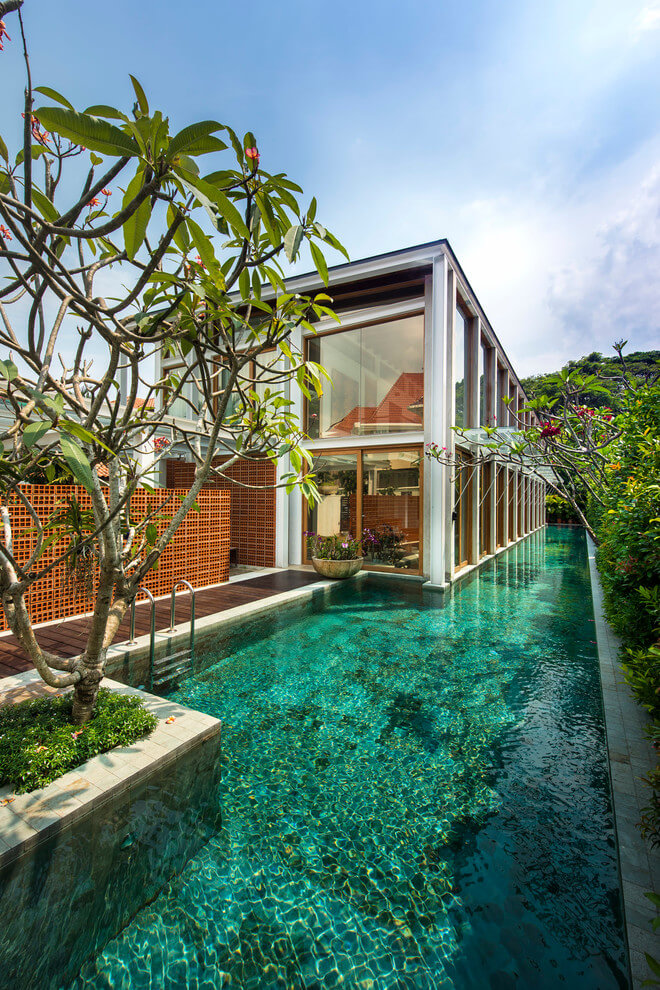 Bungalow in Singapore by Visual Text Architect - 1