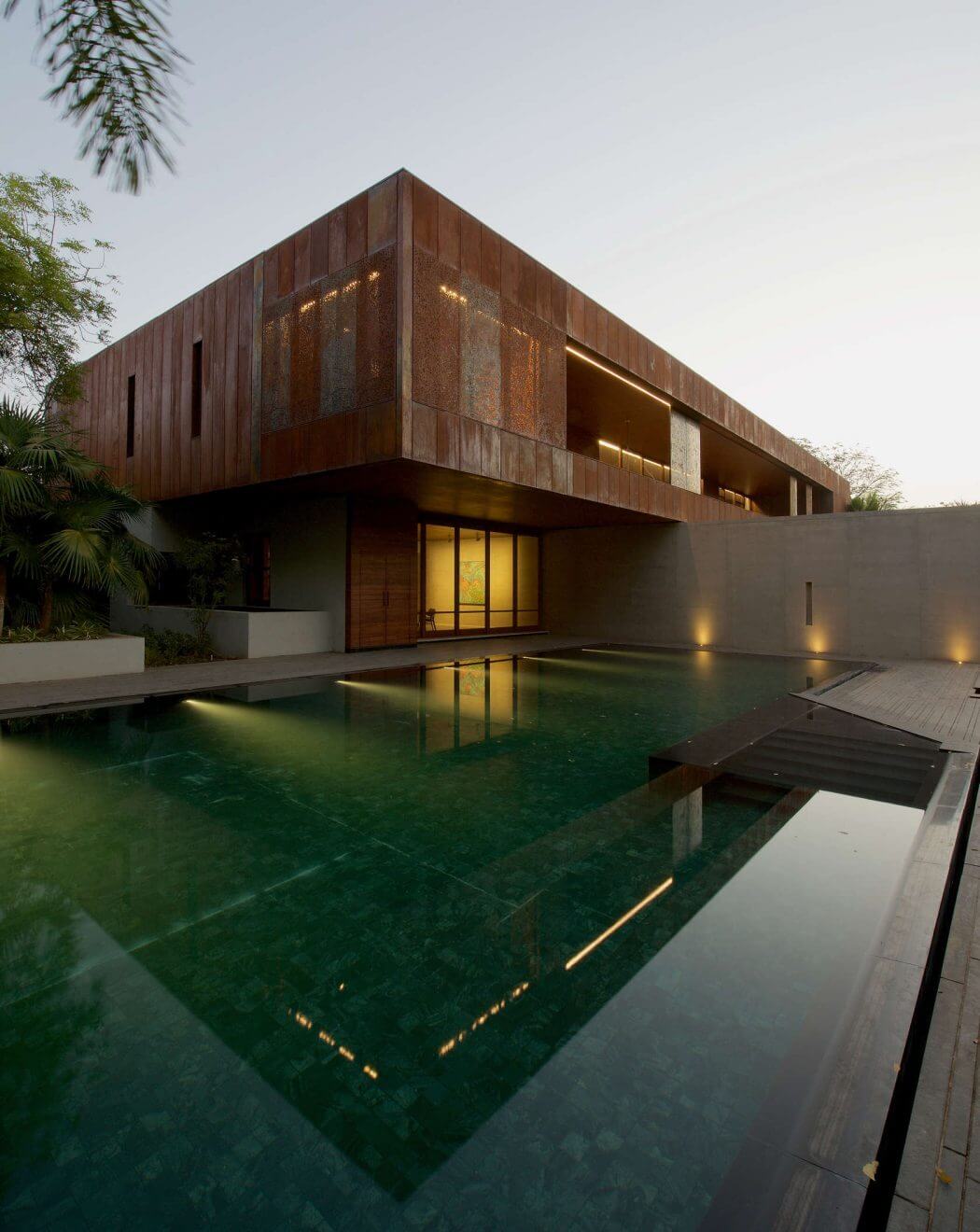 DIYA Residence by SPASM Design Architects - 1