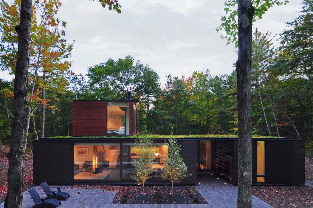 Door County Home by Johnsen Schmaling Architects