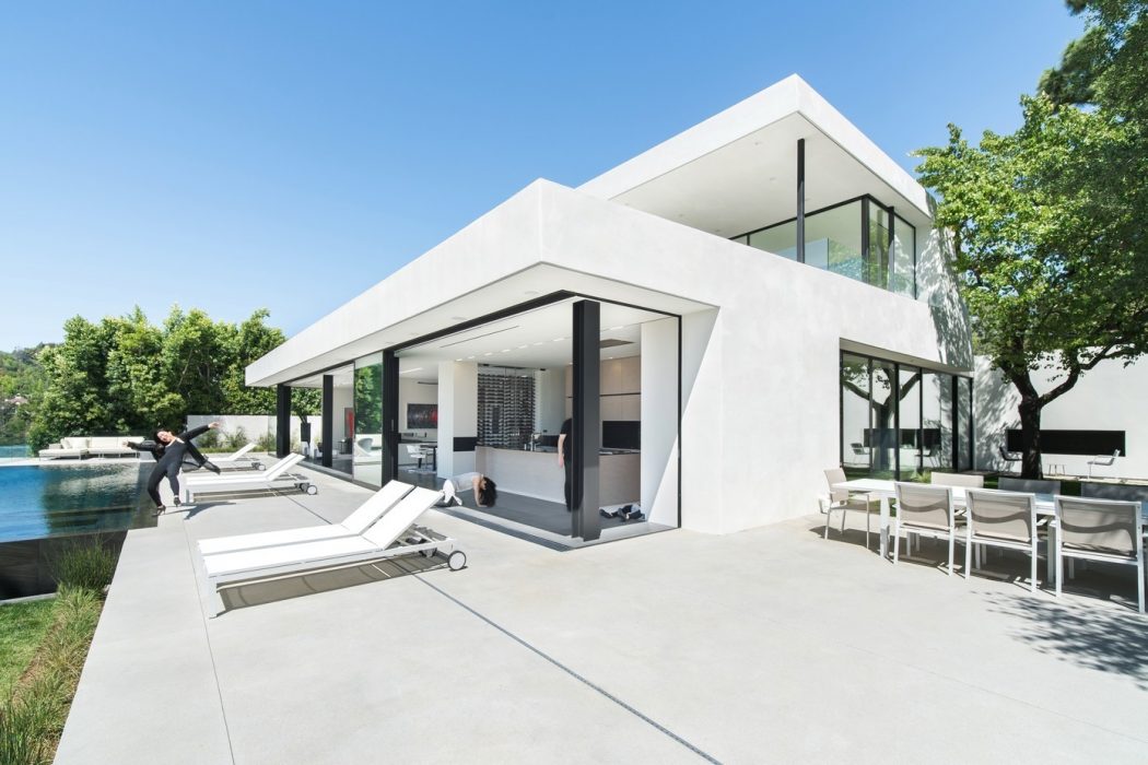 ELL Residence by Domaen