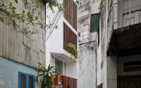 003-micro-town-house-mm-architects