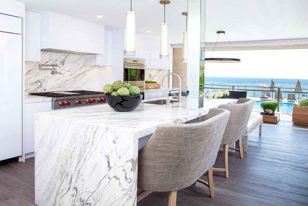 Oceanfront Home By Leo Parrella Design Group - 4