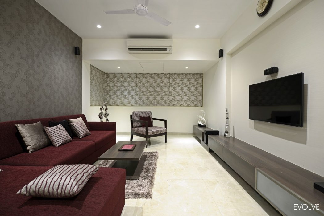 Modern Apartment in Mumbai by Sonu Mistry Design - 1