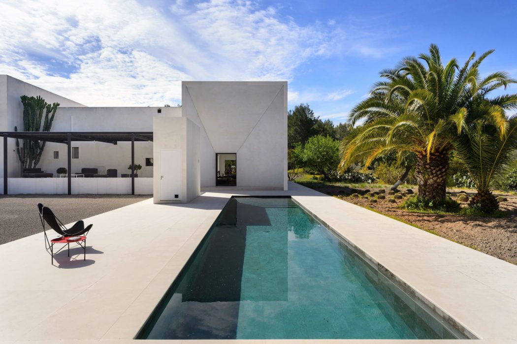 Villa in Ibiza by Pascal Cheikh Djavadi - 1